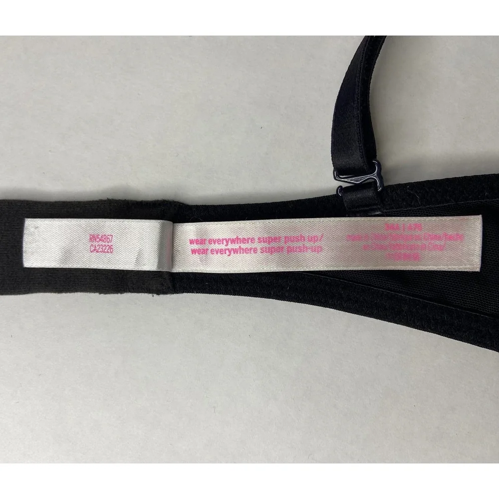 Victoria's Secret PINK Wear Everywhere Super Push Up Bra Black 34A Underwire - Picture 4 of 16